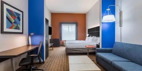 Holiday Inn Express & Suites Bremen suites