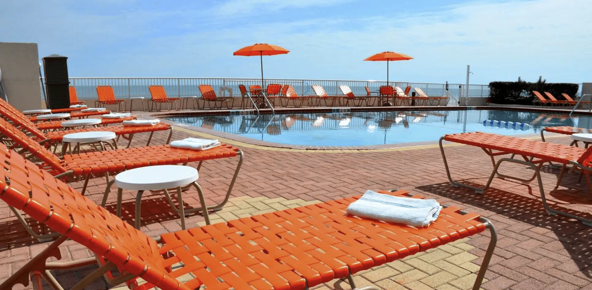 Best Western Plus Daytona Inn Seabreeze Oceanfront swimming pool