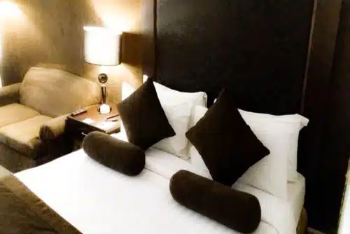 Smart Hotel in Lahore luxury room