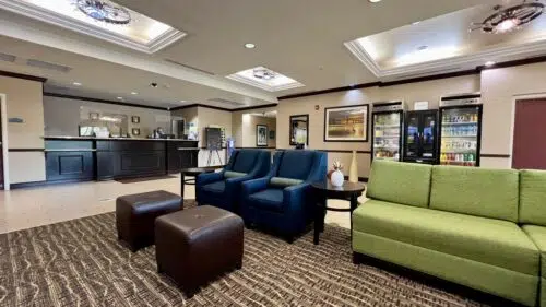 Comfort inn st petersburg florida lobby area