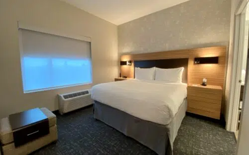 townplace suites by orlando aiport room with one king bed