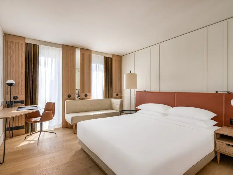 Munich Marriott Hotel City West Guest Room