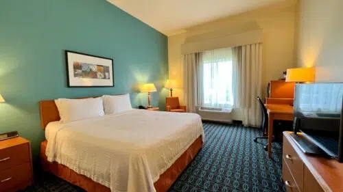Fairfield Inn And Suites Clermont with king bed